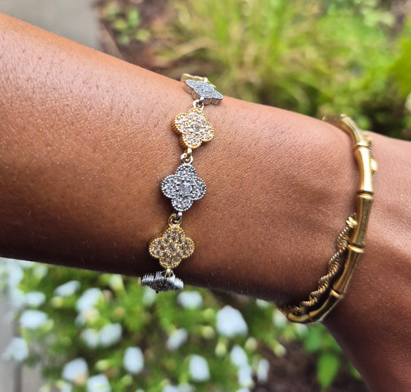 Two-Tone Clover Sparkle Bracelet