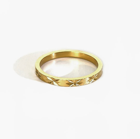 Golden Cut Flowers Ring | Stainless Steel