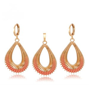 Sahara Glow Earrings and Pendant Set