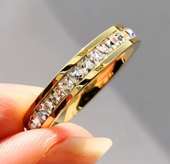 Golden Glimmer Channel Band