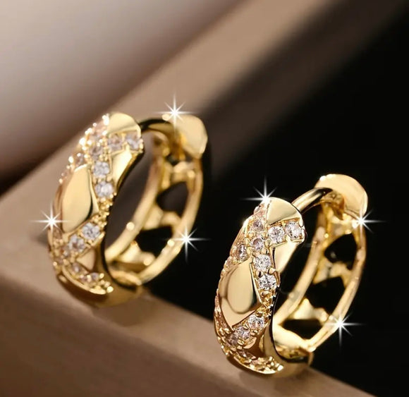 Gold Link Sparkle Huggie Hoop Earrings