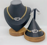 Signature Toggle Chain Set