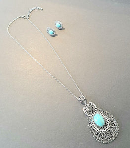 Turquoise Stone Necklace and Earring Set in Antique Silver