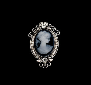 Vintage Cameo Broach