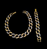 Woman's Gold Link Necklace